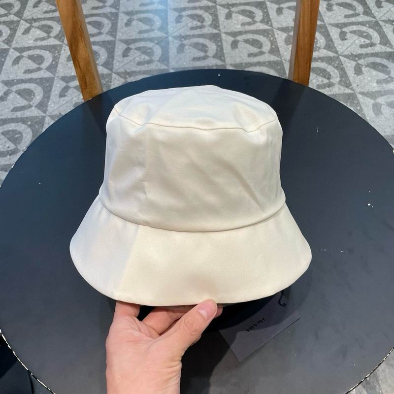 Prada hat (280)