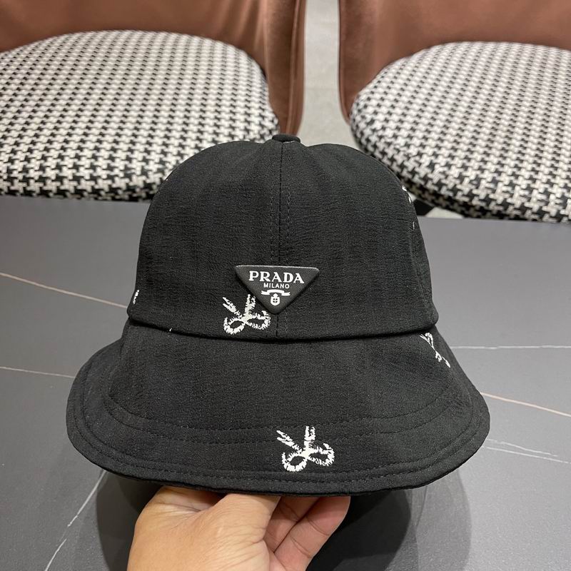 Prada hat (299)
