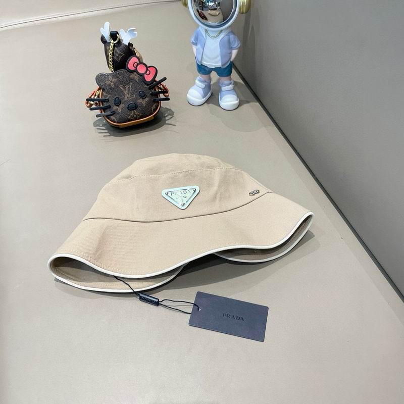 Prada hat (323)