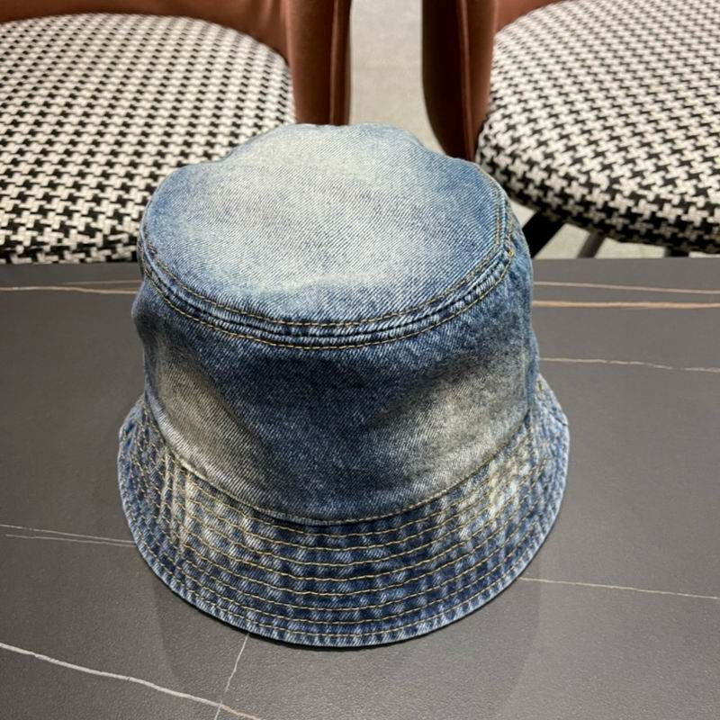 Prada hat (348)