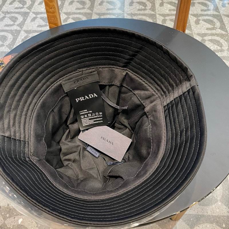 Prada hat (374)