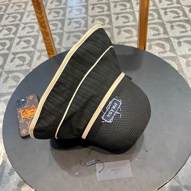 Prada hat (425)