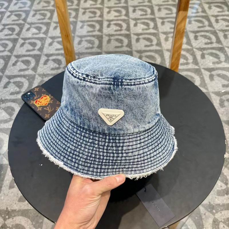Prada hat (429)