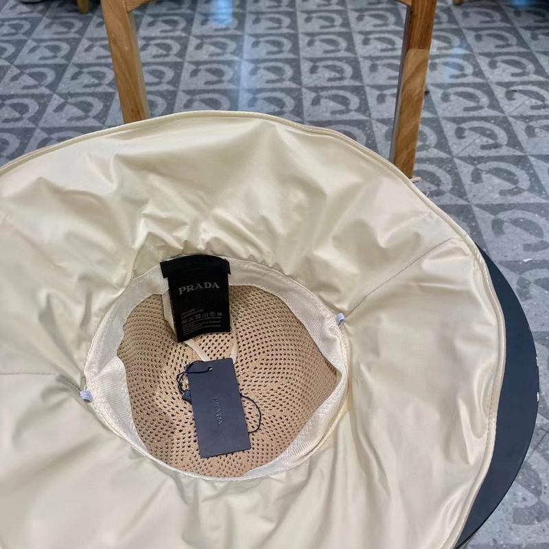 Prada hat (497)