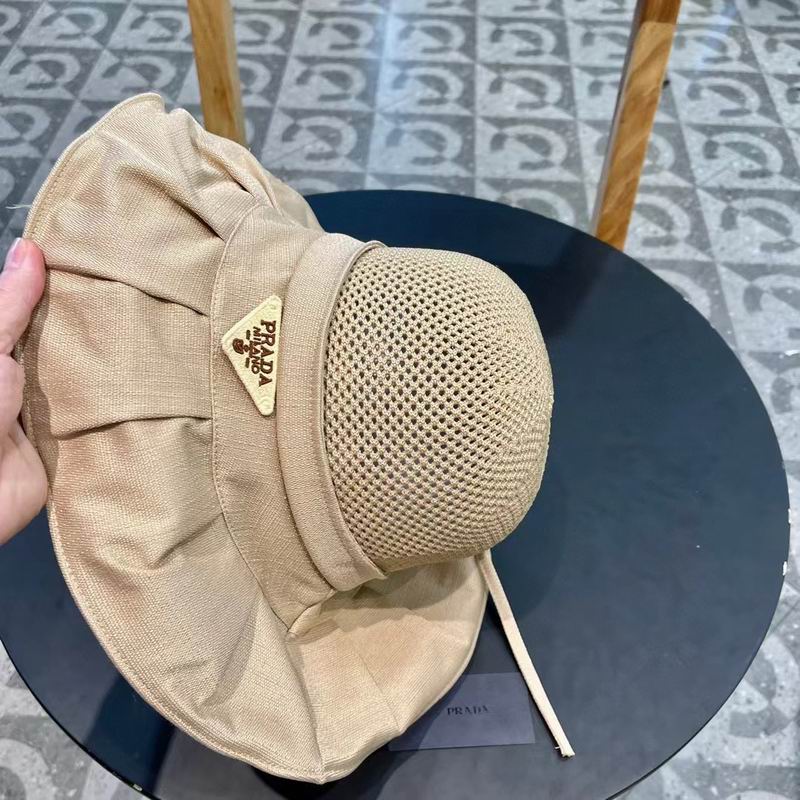 Prada hat (498)