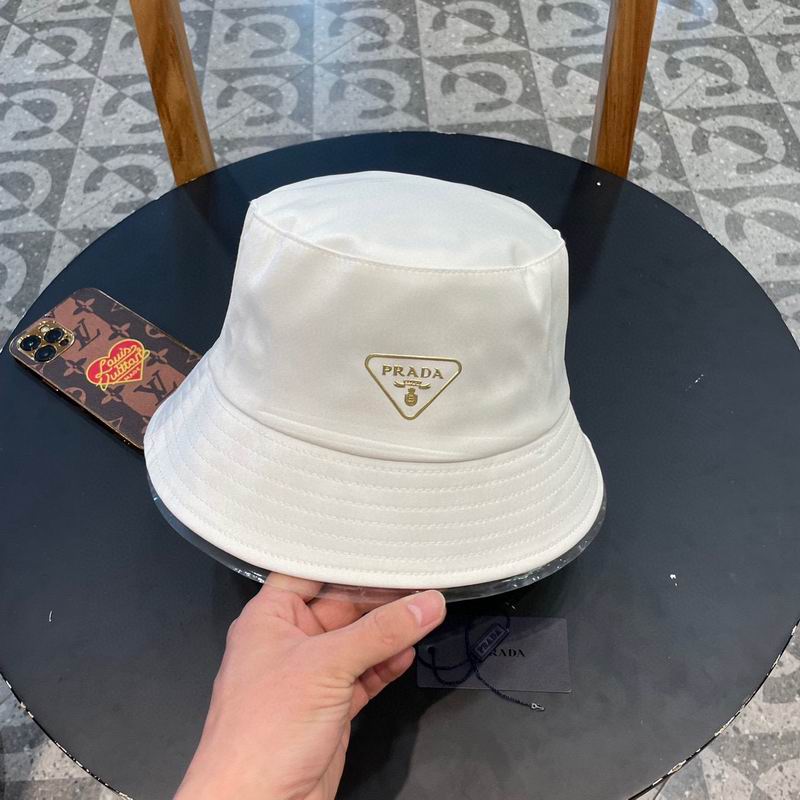 Prada hat (513)