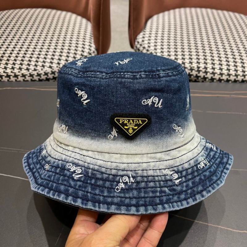 Prada hat (521)