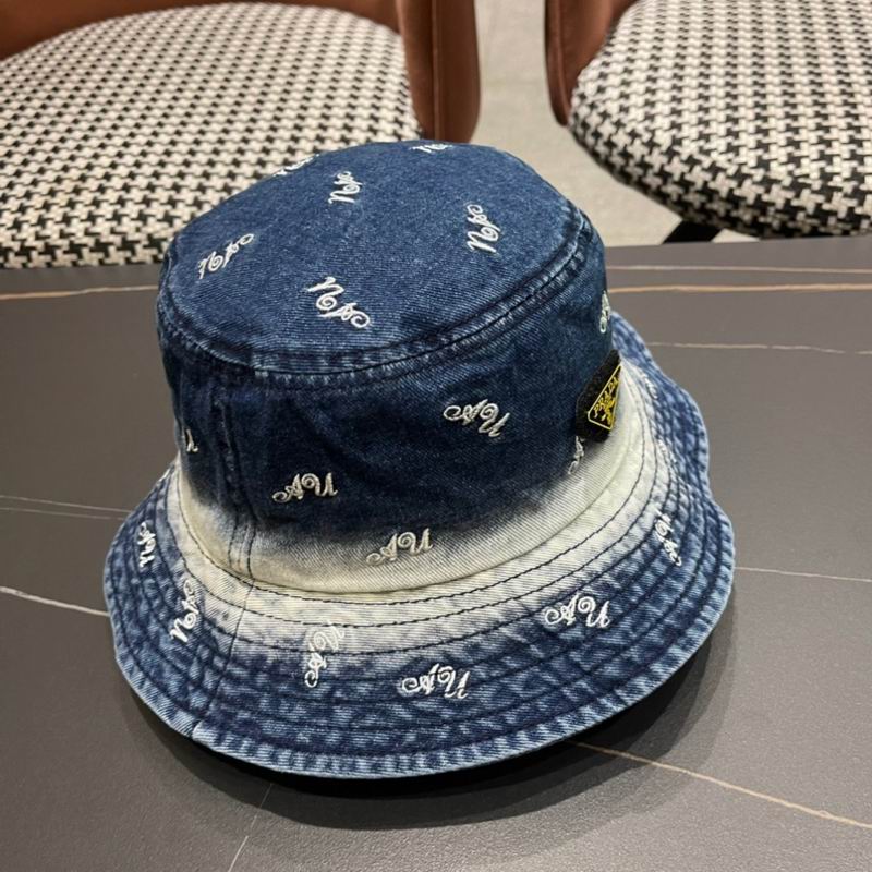 Prada hat (524)
