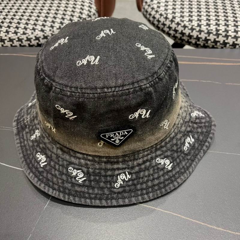 Prada hat (536)