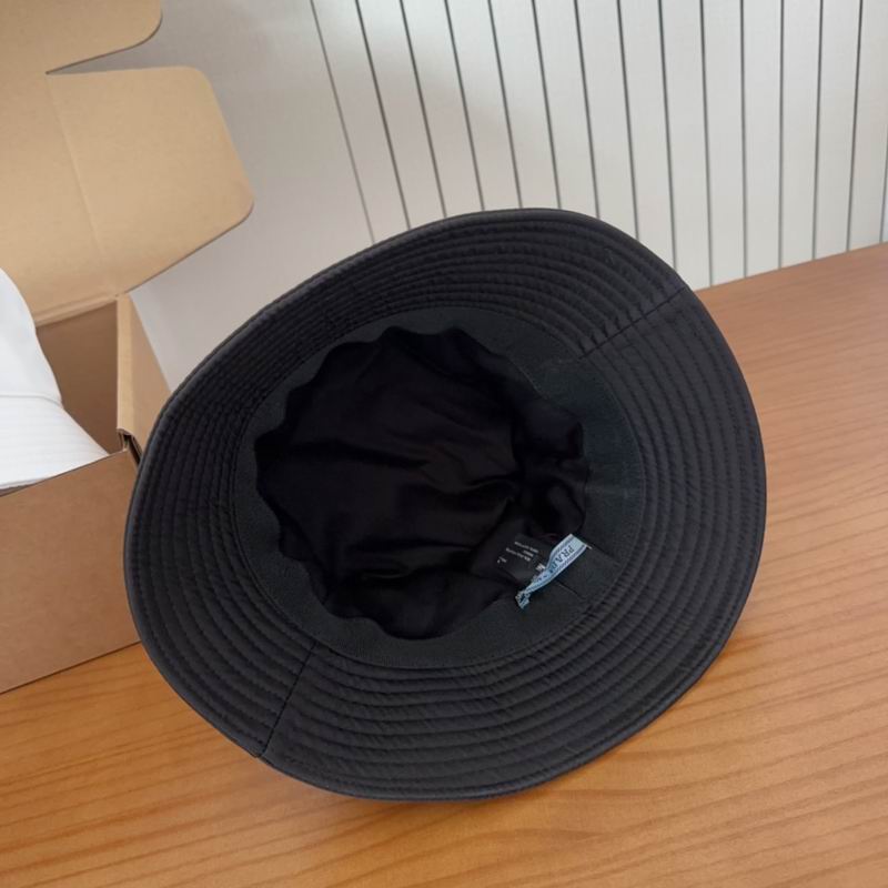 Prada hat dx (1064)