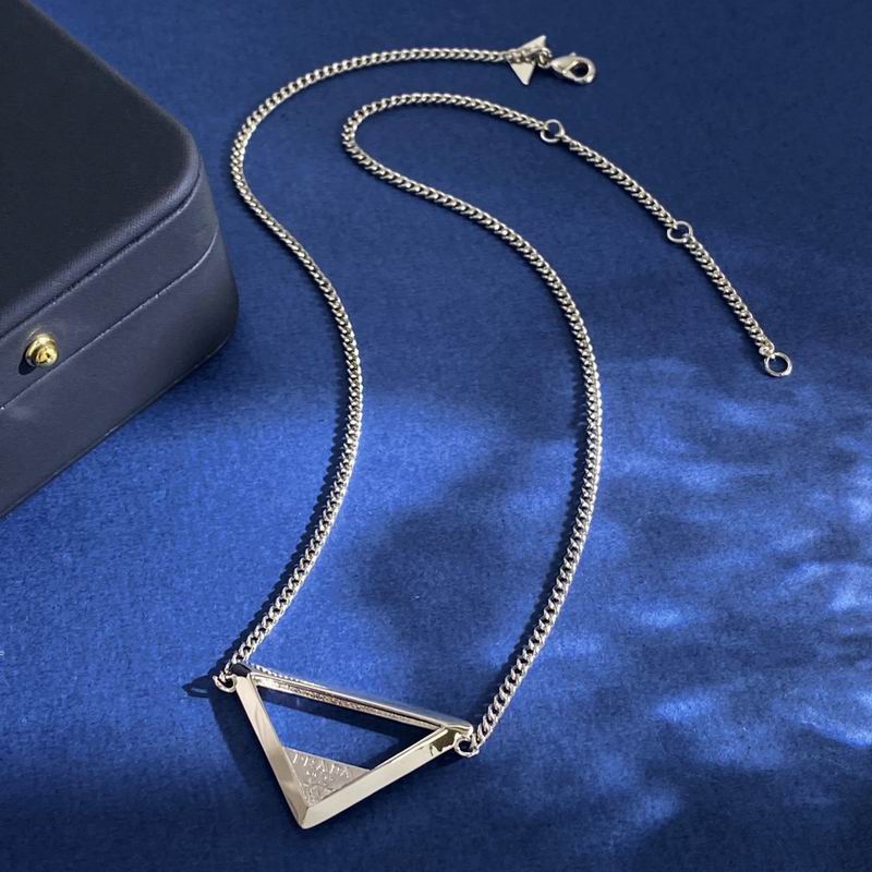 Prada necklace 05yxh02 (1)