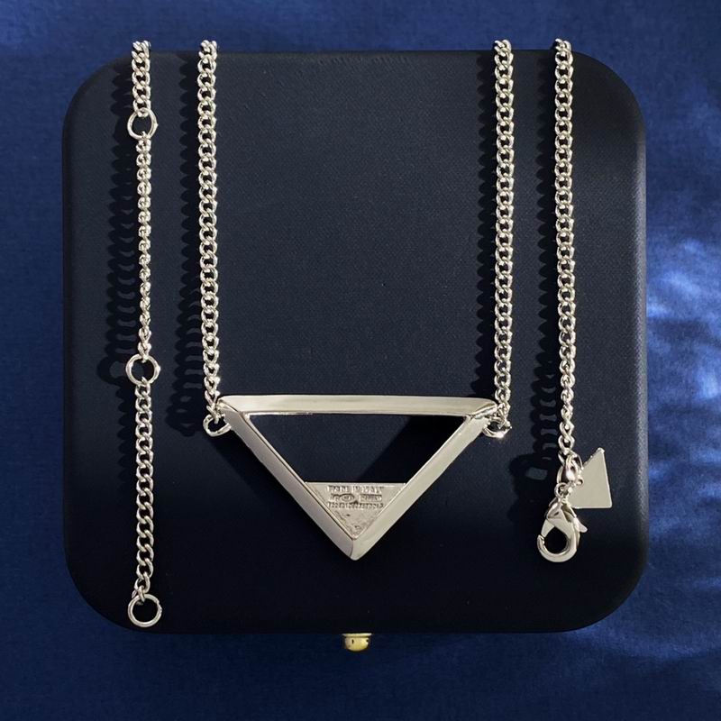 Prada necklace 05yxh02 (2)