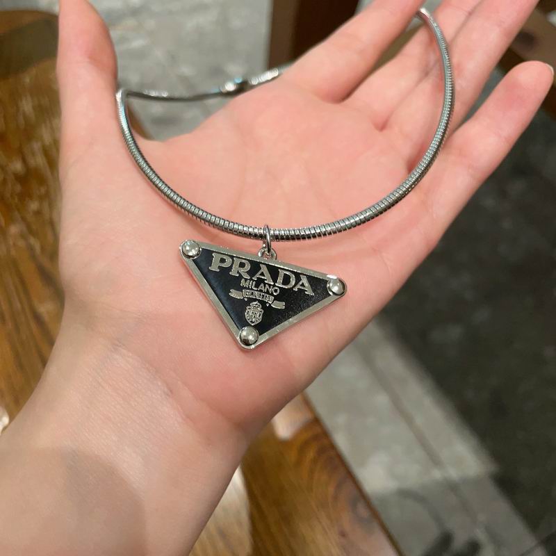 Prada necklace 07yxh01 (4)
