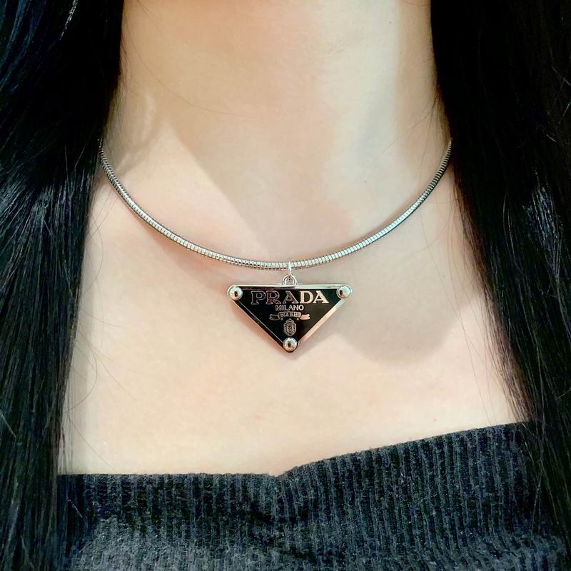 Prada necklace 07yxh01 (5)