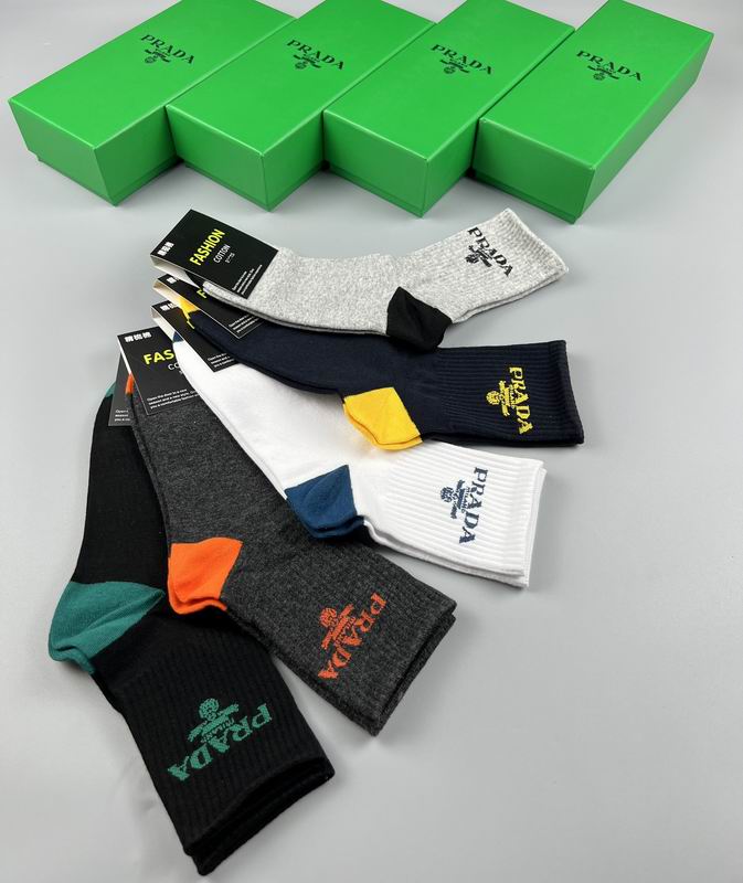 Prada socks  (3)