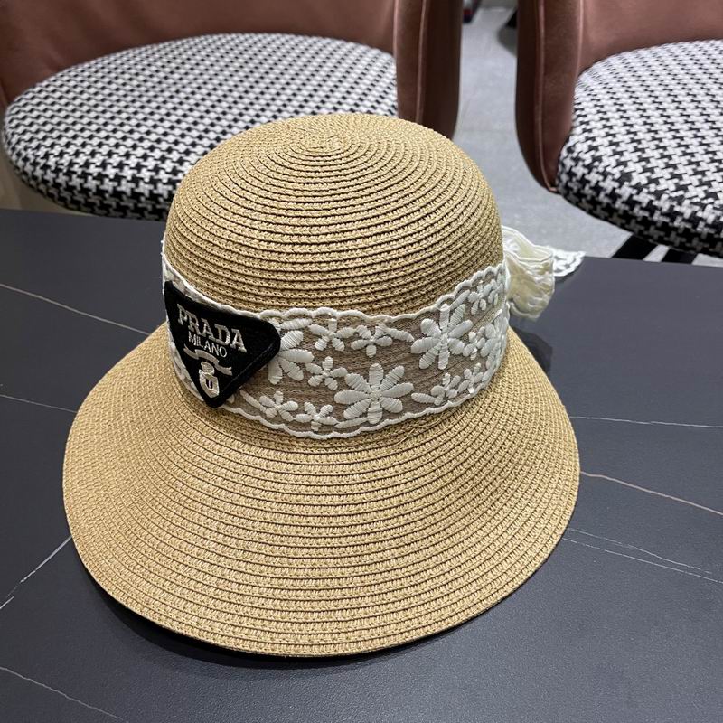 Prada top hat (185)