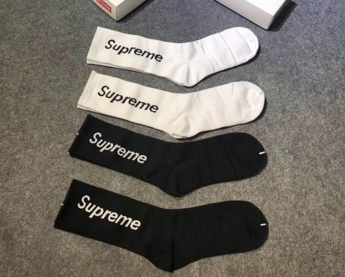 Supreme Sock  (1)