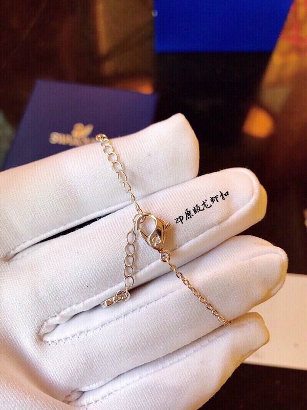 Swarovski Necklace 04yxh28 (5)