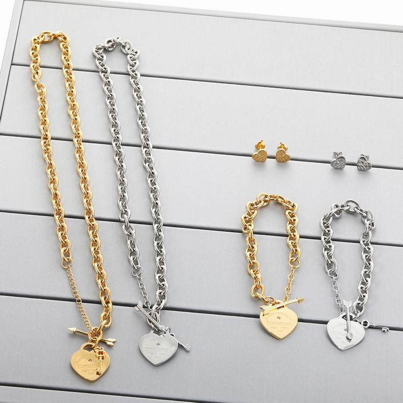 Tiffany suits 05yxh01 (3)