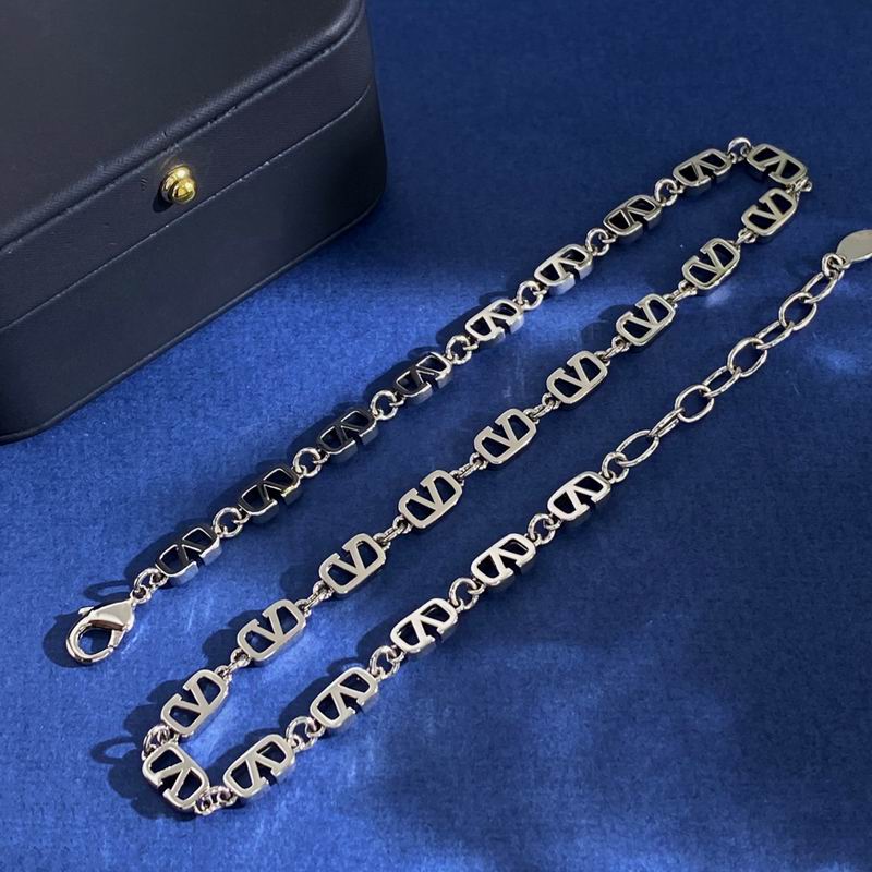 Valentino necklace 05yxh01 (2)