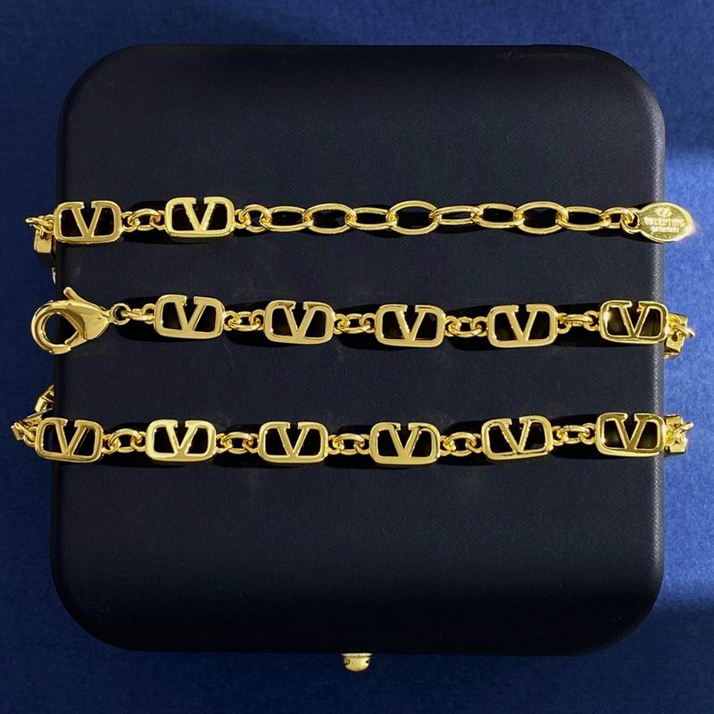 Valentino necklace 05yxh01 (4)