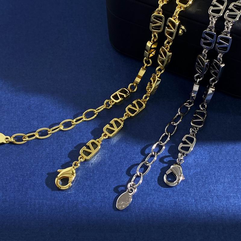 Valentino necklace 05yxh01 (6)