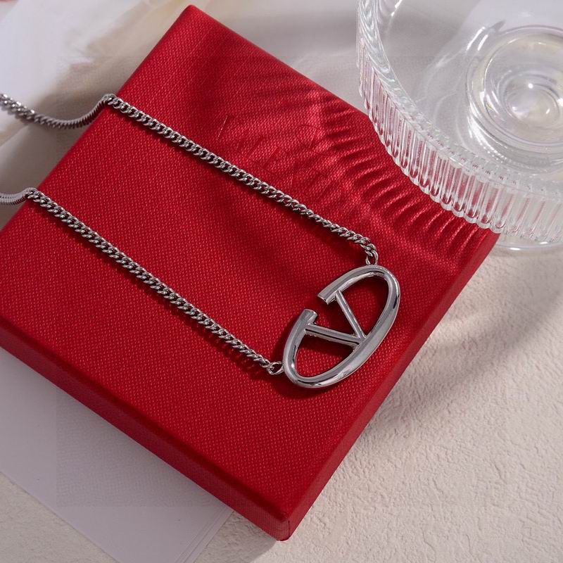 Valentino necklace 05yxh03 (4)