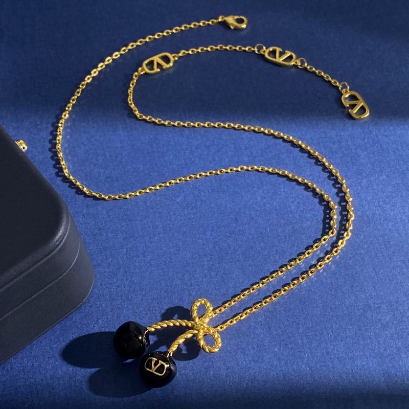 Valentino necklace 05yxh05 (1)