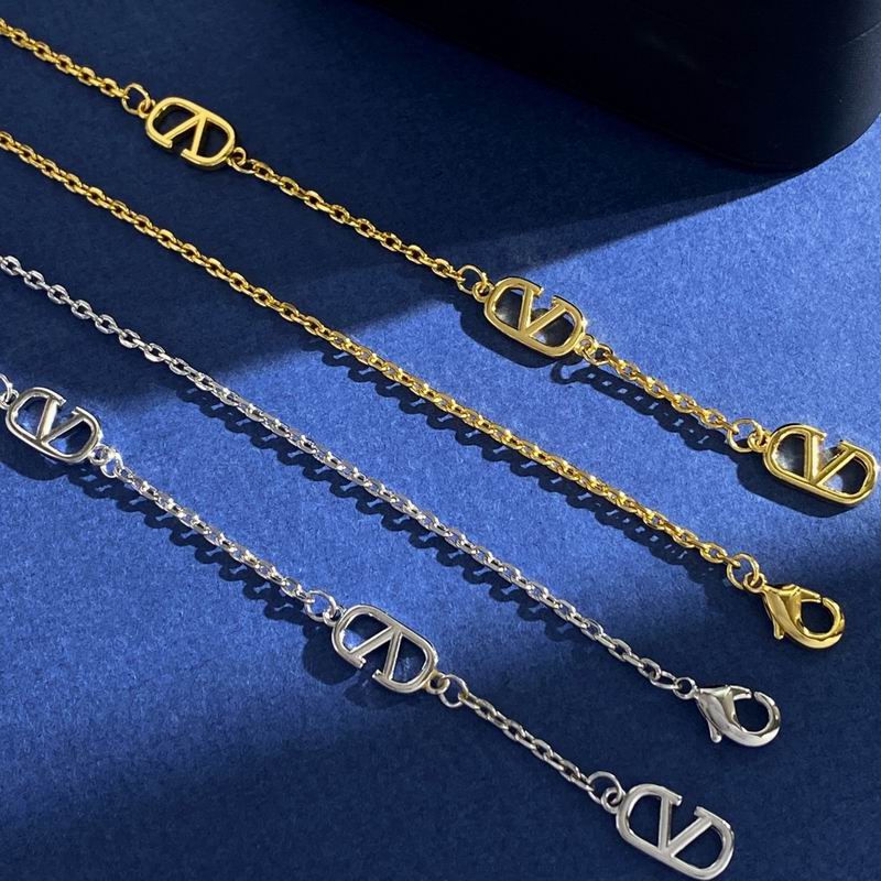 Valentino necklace 05yxh05 (5)