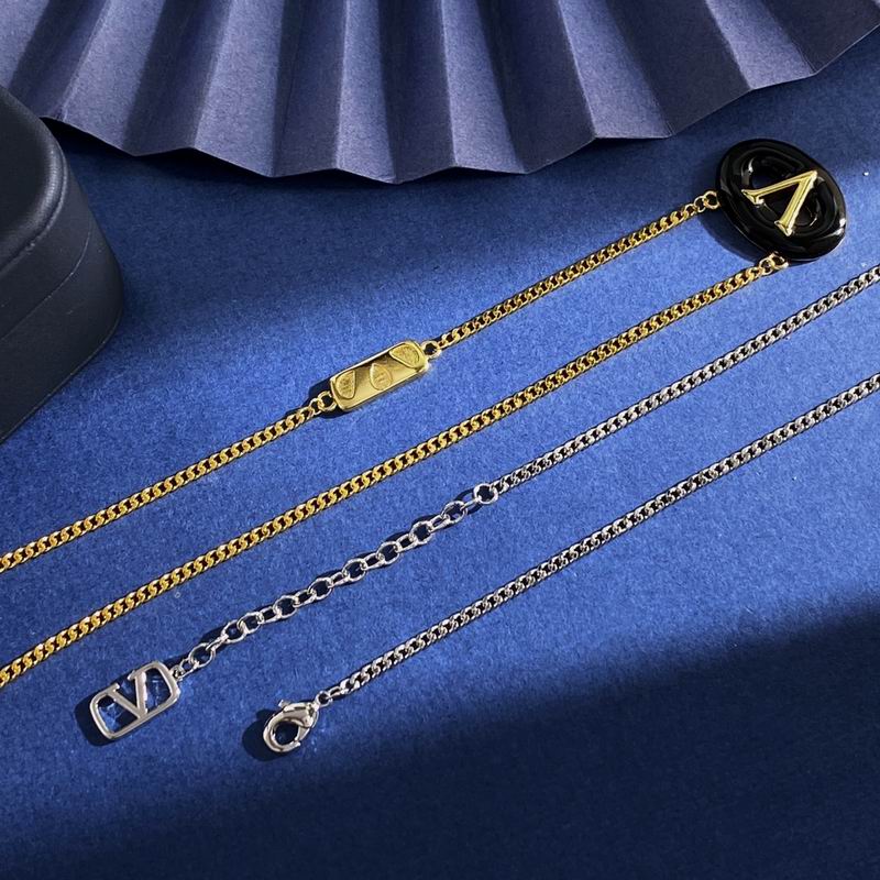 Valentino necklace 06yxh01 (5)