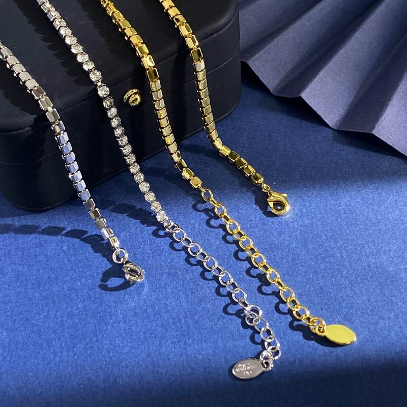 Valentino necklace 06yxh04 (4)