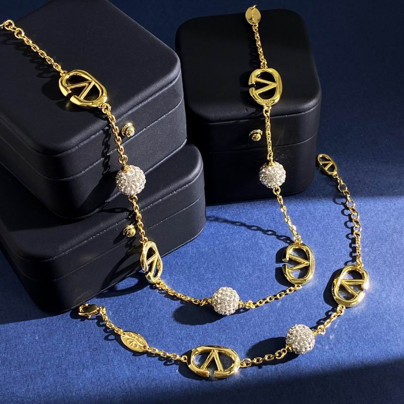 Valentino suits 06yxh01 (1)