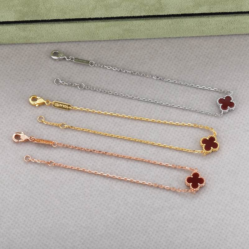 Van Cleef & Arpels bracelet 05yxh01 (3)