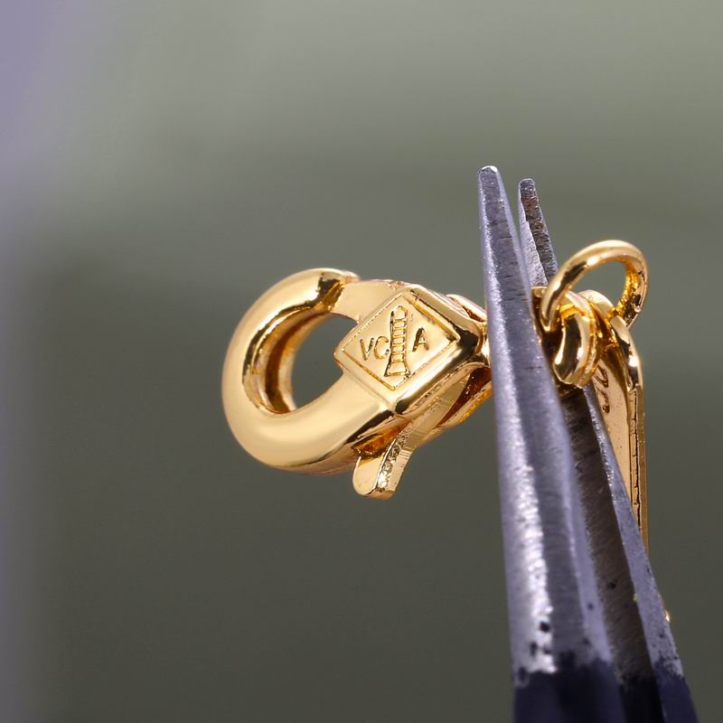 Van Cleef & Arpels bracelet 05yxh01 (8)