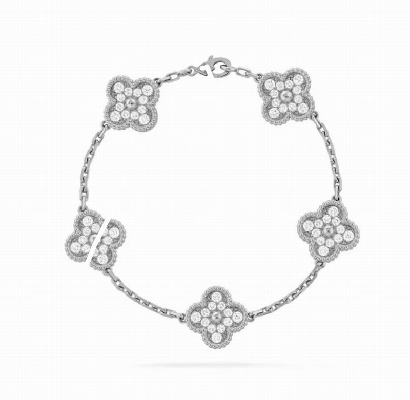 Van Cleef & Arpels bracelet 06yxh01 (2)