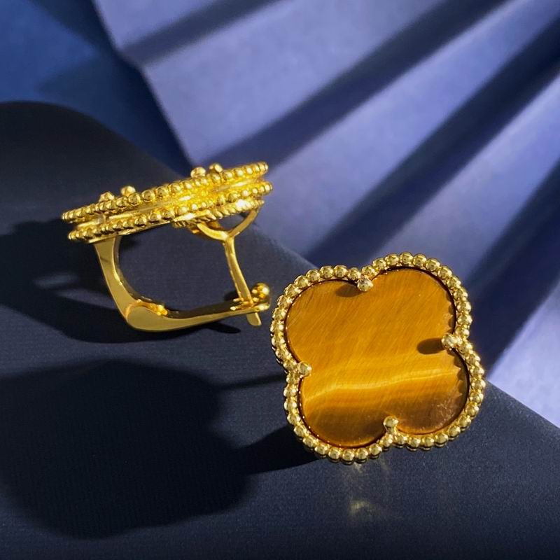 Van Cleef & Arpels earring 05yxh01 (10)