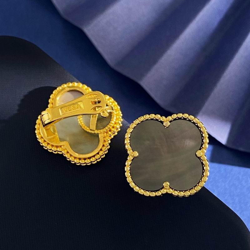 Van Cleef & Arpels earring 05yxh01 (11)