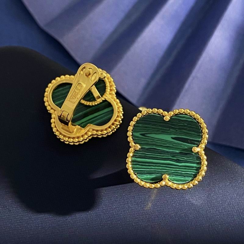 Van Cleef & Arpels earring 05yxh01 (2)