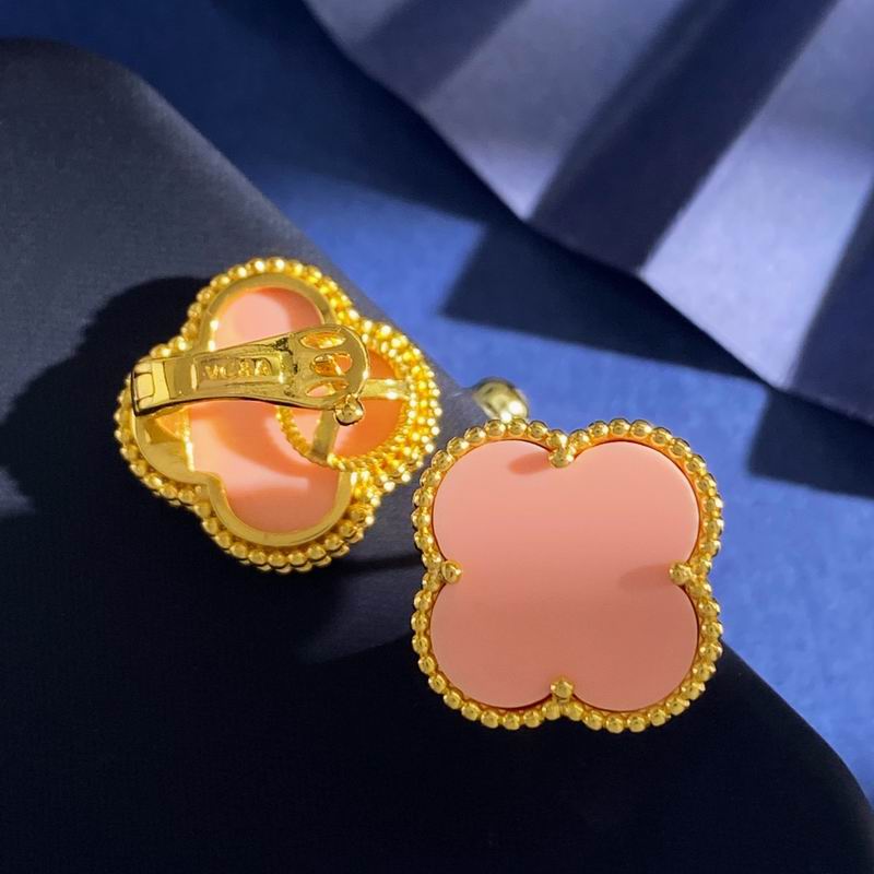 Van Cleef & Arpels earring 05yxh01 (9)