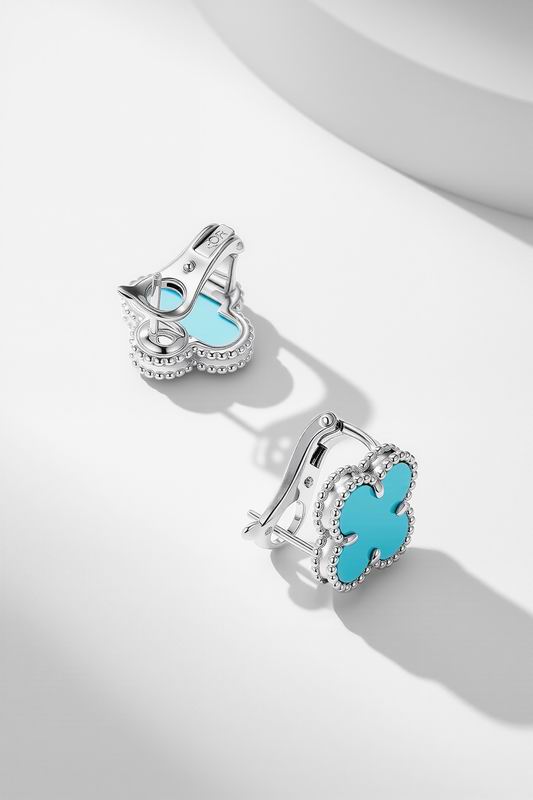 Van Cleef & Arpels earring 05yxh03 (3)