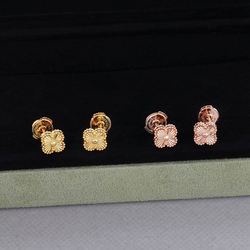 Van Cleef & Arpels earring 05yxh04 (7)
