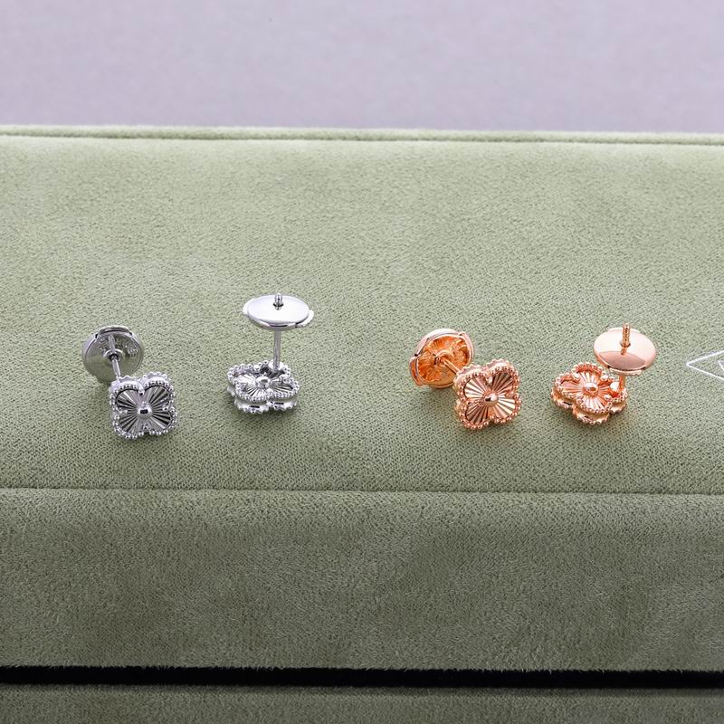 Van Cleef & Arpels earring 05yxh04 (8)