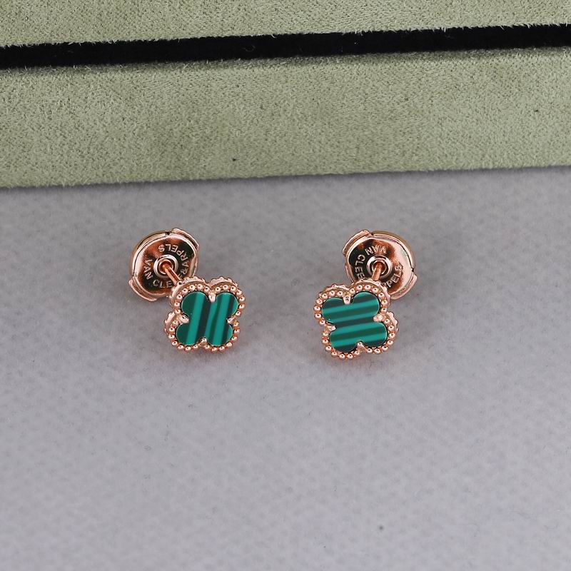 Van Cleef & Arpels earring 05yxh05 (2)