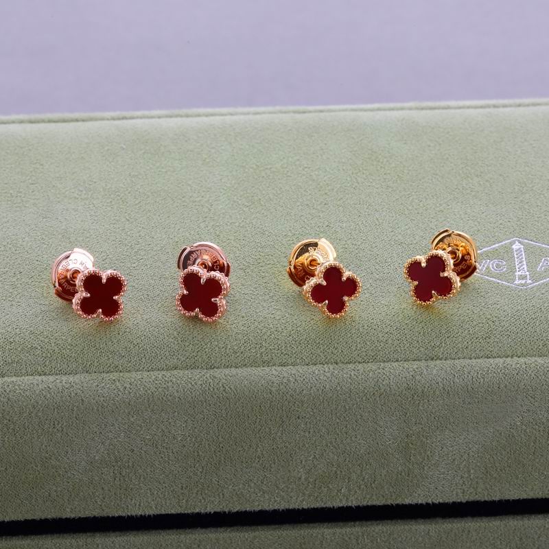 Van Cleef & Arpels earring 05yxh06 (7)