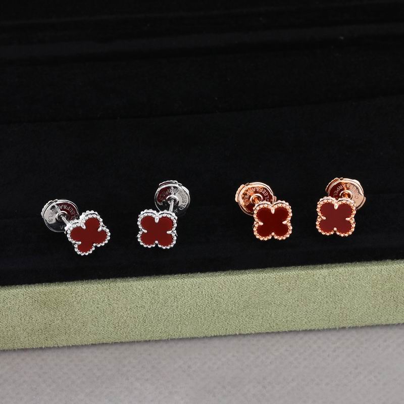 Van Cleef & Arpels earring 05yxh06 (8)