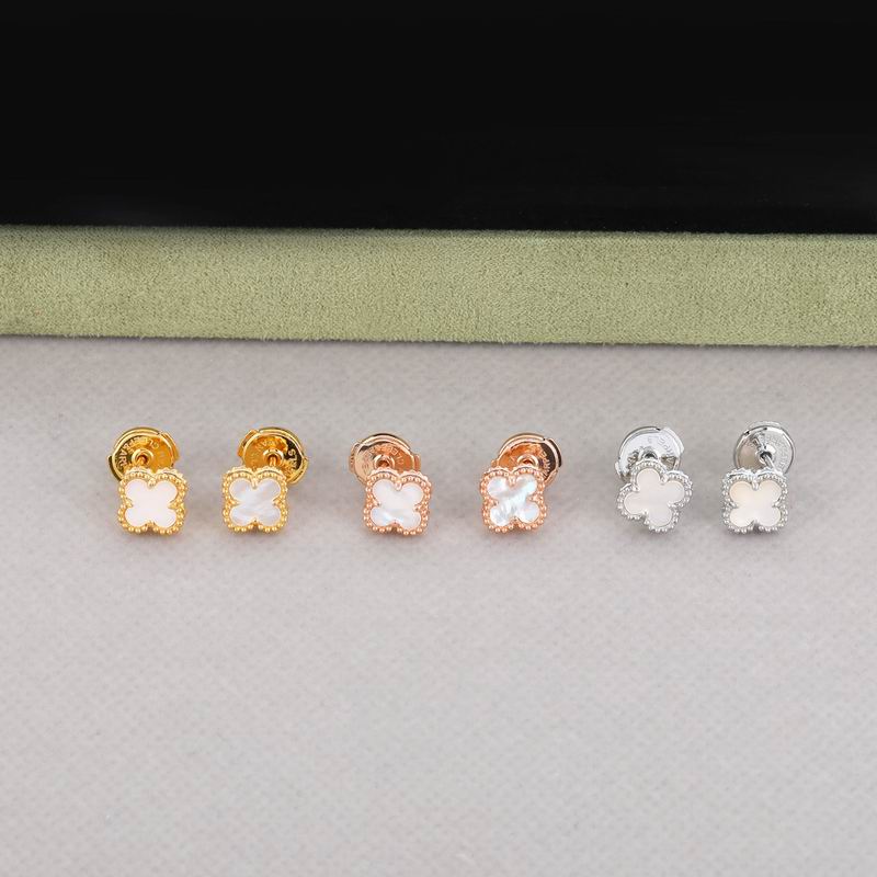 Van Cleef & Arpels earring 05yxh08 (8)