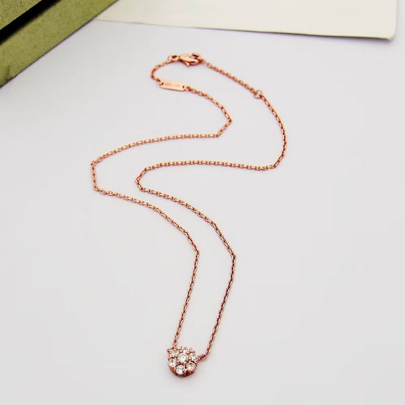 Van Cleef & Arpels necklace 04yxh02 (2)