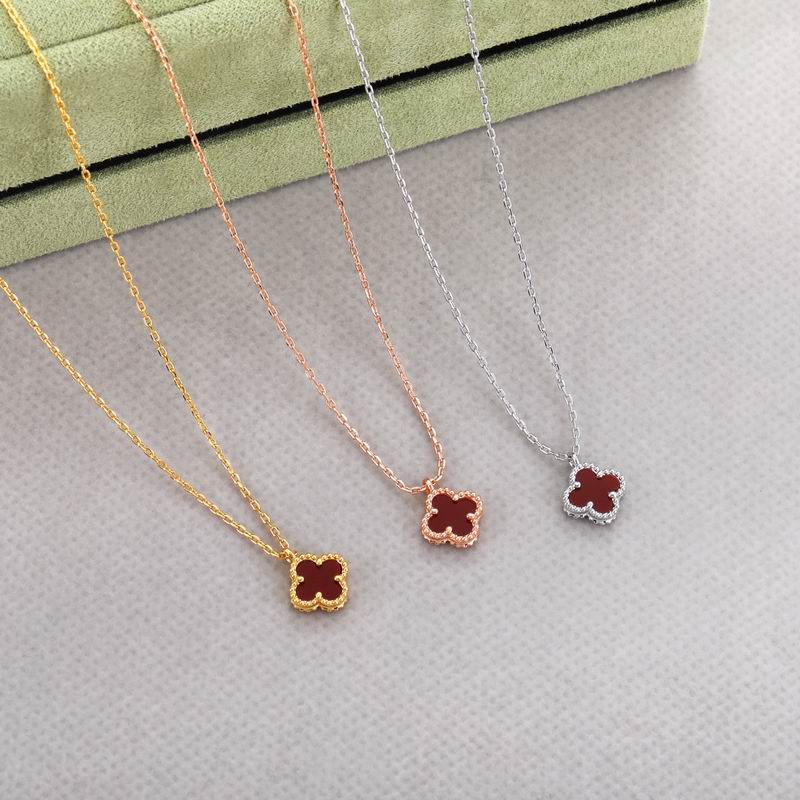 Van Cleef & Arpels necklace 05yxh02 (3)