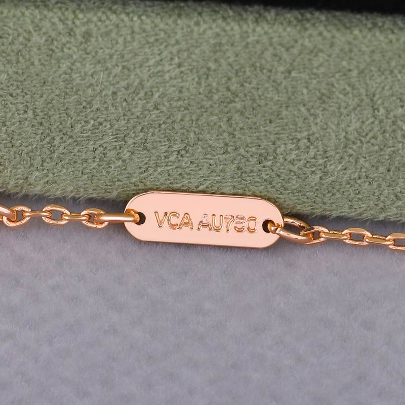 Van Cleef & Arpels necklace 05yxh02 (7)