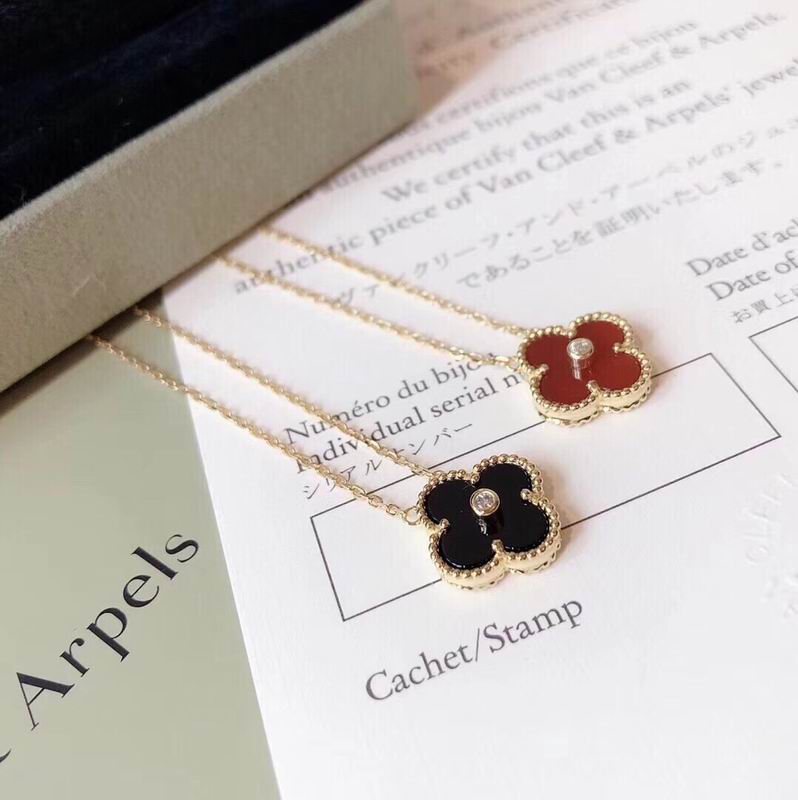 Van Cleef & Arpels necklace 05yxh03 (9)